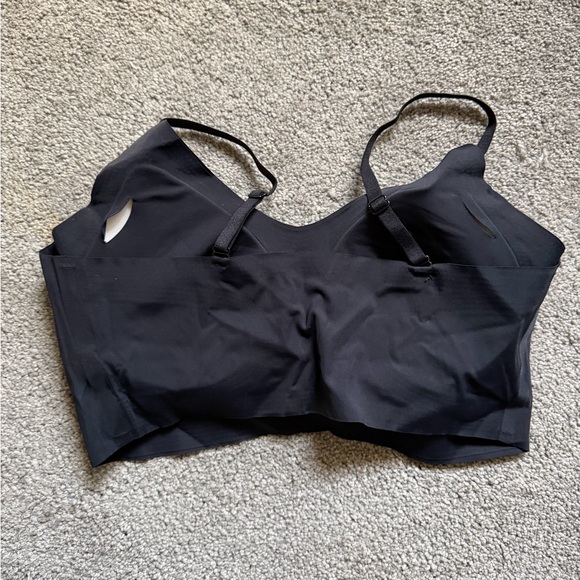 Black Seamless Wireless Bra - Women Intimates & Sleepwear - Picture 2 of 3